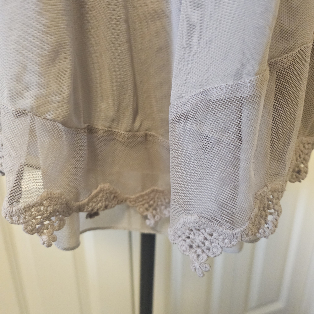 Ultra Pink Lace Crochet Blouse Taupe Sz S - Picture 5 of 16